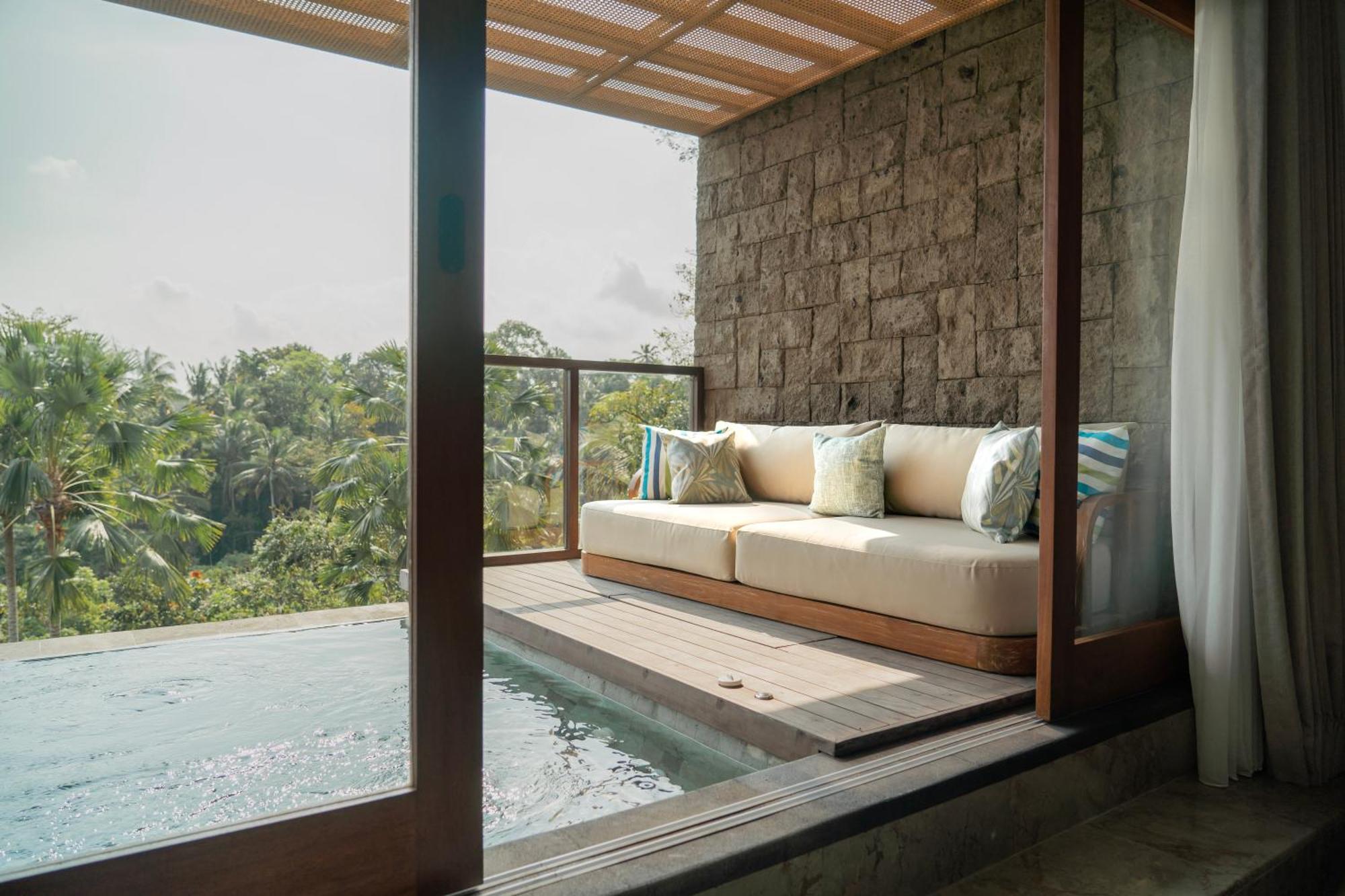 Goya Boutique Resort Ubud Exterior foto A view of the private pool at the Villa