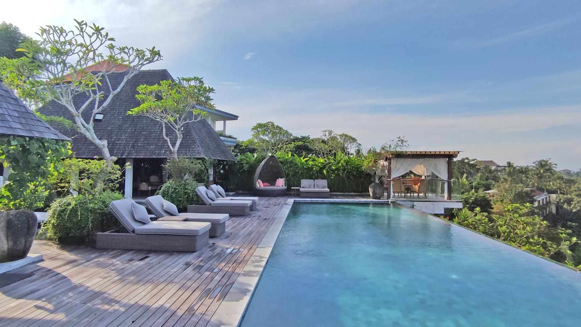 Goya Boutique Resort Ubud Exterior foto The swimming pool at the hotel